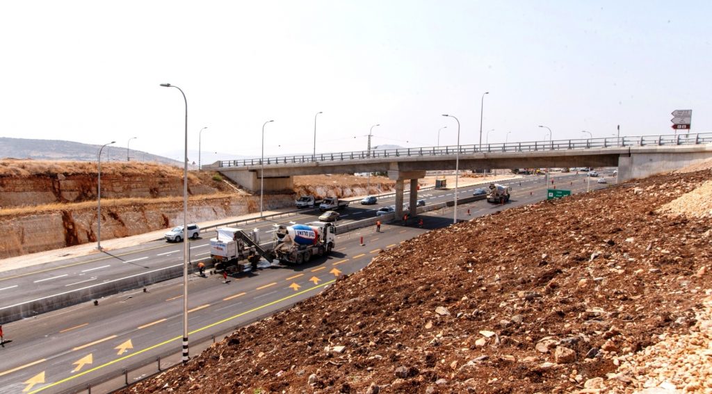 עבודות תשתית בכביש 40